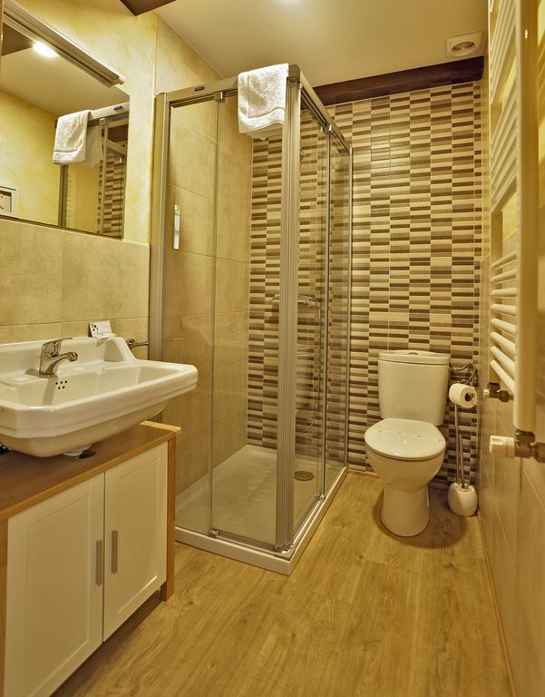 Hostal Orialde Ochagavía Buitenkant foto