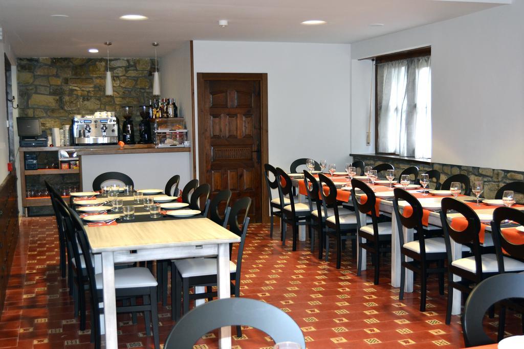 Hostal Orialde Ochagavía Buitenkant foto